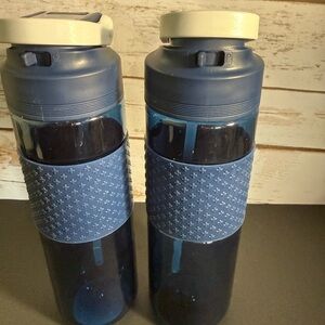Mainstays Blue Water Bottles with Flip Lids Sip Top 2 Pack